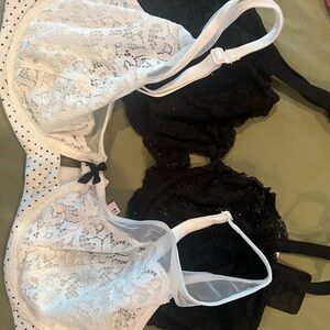 Lot of Body by Victoria Secret bras. Includes five 36DDD bras.